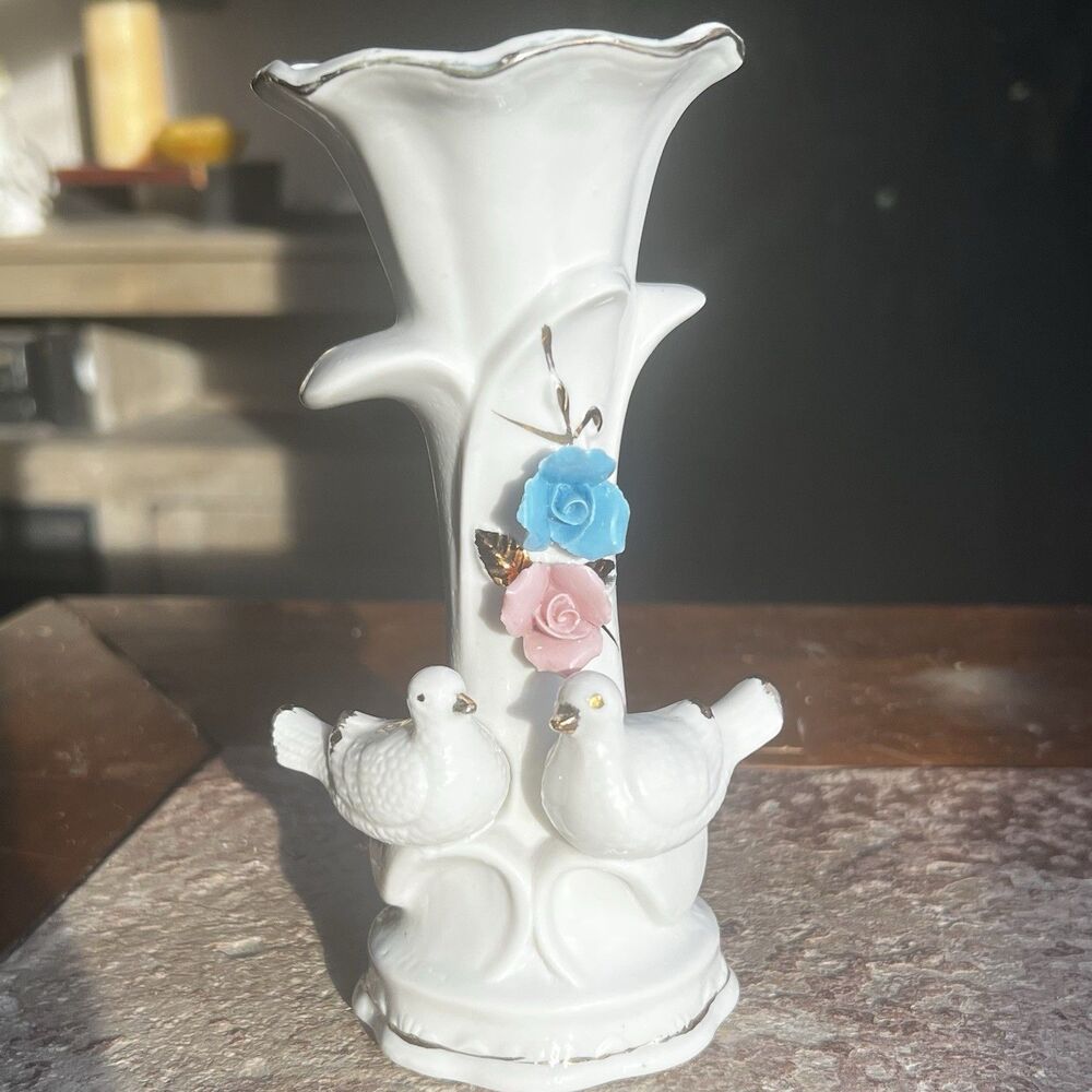 VTG Shiah Yih Porcelain Vase- Doves & Applied Blue/Pink Flowers- Gold Trim 6.5”